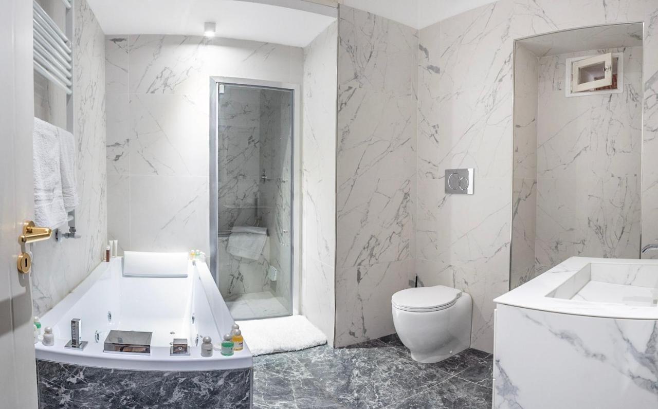 Domus Nannini SPA - L' Arco di Matteotti Siena Esterno foto