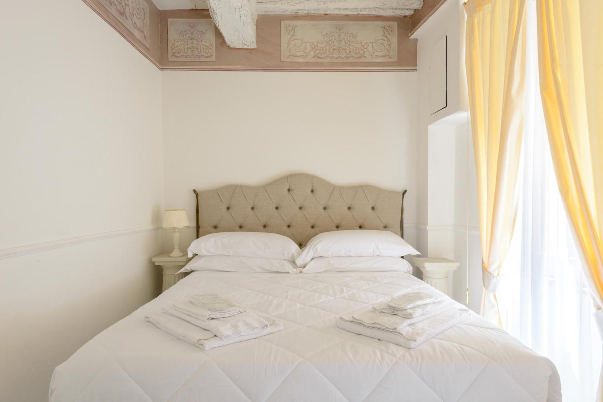 Domus Nannini SPA - L' Arco di Matteotti Siena Esterno foto
